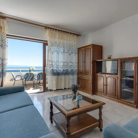 Bellavista Apartment *